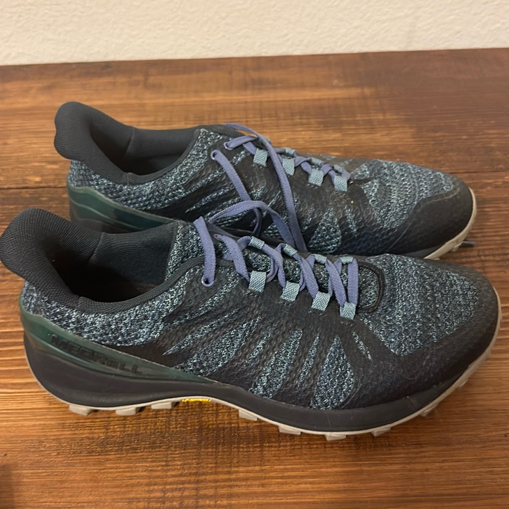 Merrell Momentous Trail Running Shoe